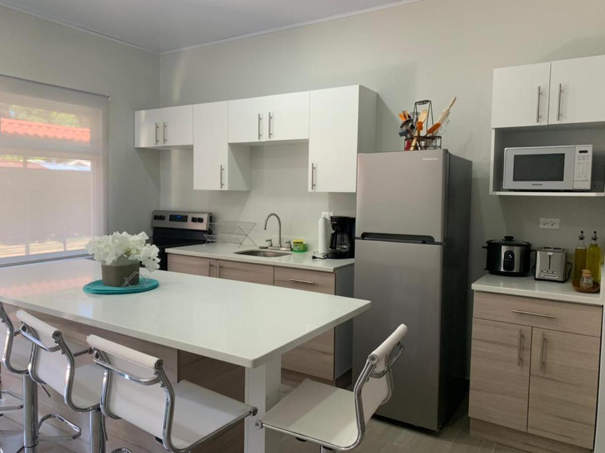 Apartamentos Ganesha Jacó Eksteriør bilde