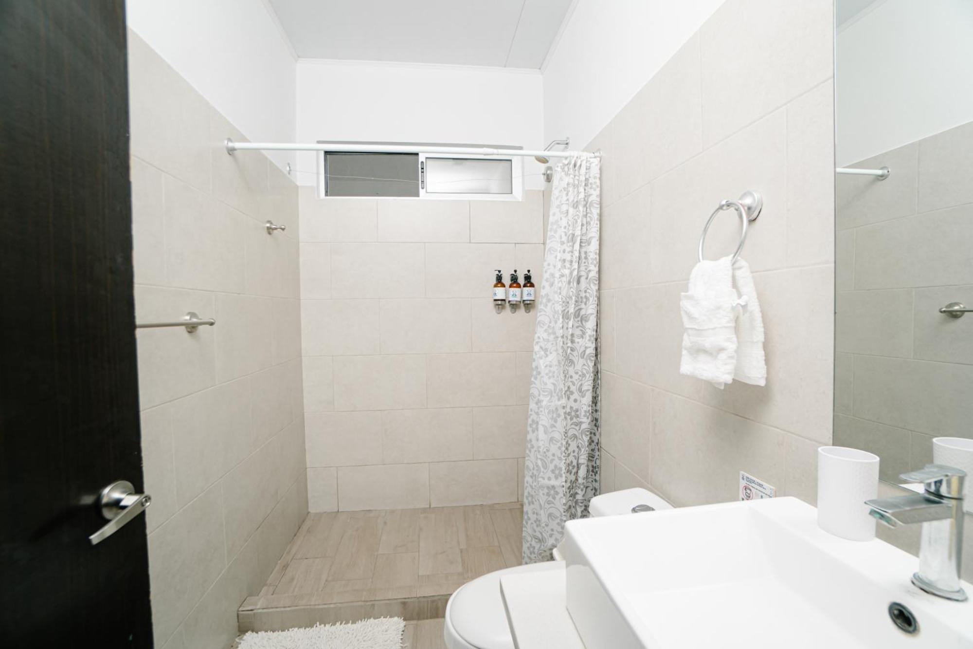 Apartamentos Ganesha Jacó Eksteriør bilde